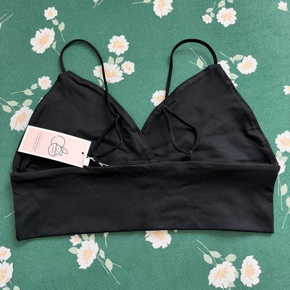 Lychee the Label | Musubi Cropped Triangle Bralette - Picture 2 of 4